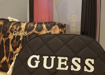 Косметичка Guess