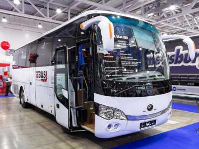Лобовое стекло на автобус Yutong ZK6938
