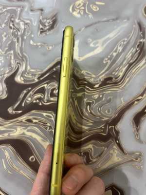 Продам IPhone 11