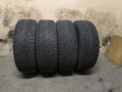 ������ 4 ������ 185/65 R 15 ������������ HAKKAPELIITTA R2 � ������� � ���������