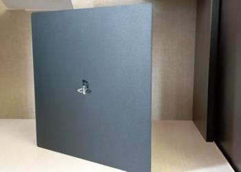 PS4 PRO 1TB
