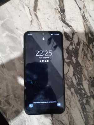 Продам 3 телефона