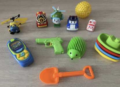 Игрушки
