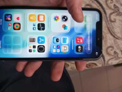 IPhone. 11