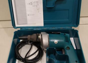 Шуруповёрт makita 6805 bv