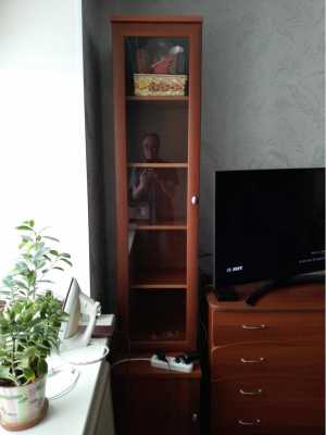Шкаф книжный