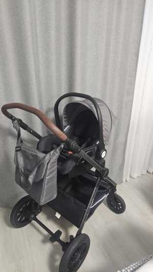 Продам коляску 3в1