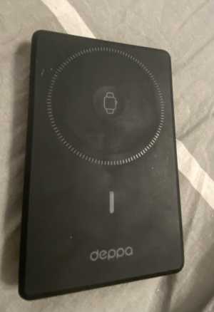 Внешний аккумулятор Deppa NRG MageSafe