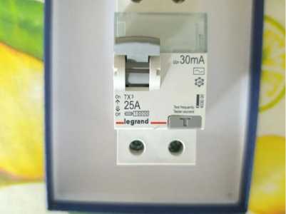 УЗО Legrand 25А