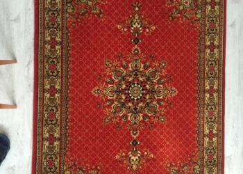 Ковёр полушерстяной 1,4х2м (1500р.)