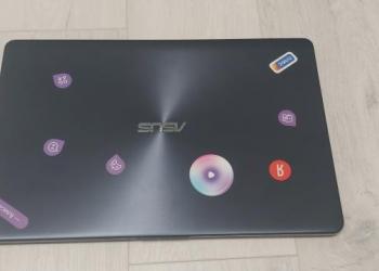 Ноутбук asus m705b