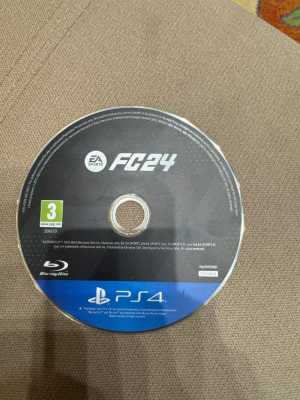 FC24 на PS 4 диск