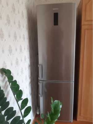 Продам холодильник
