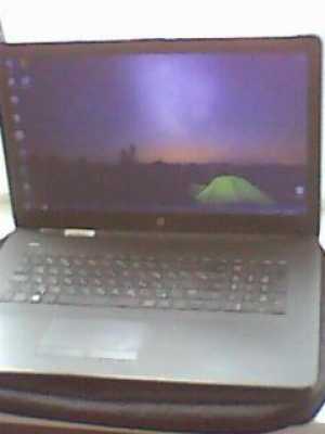 HP Laptop 17-ak075ur