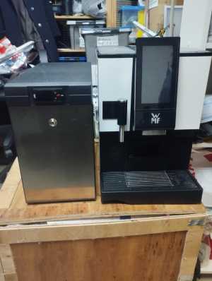 Продам кофе машину WMF1100 s почти новую