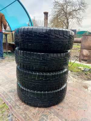 Продам резину состояние новое.