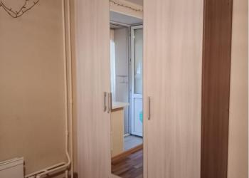 Шкаф трехстворчатый
