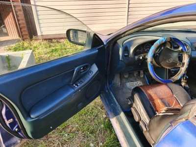 Mazda 323, 1996