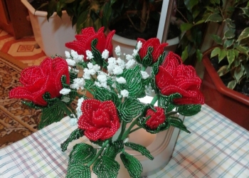 Розы из бисера