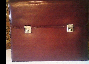 Портфель Genuine Leather.Италия