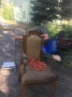 Продаю стул дубовый начало19 века