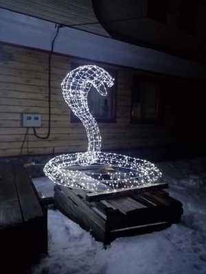 Змея из проволоки