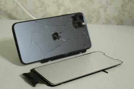 iPhone 11 Pro Max на запчасти
