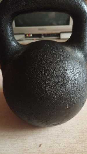 Продам гири б/у 16,24,36 кг