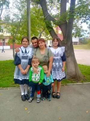 Многодетная семья ,примет в дар машину