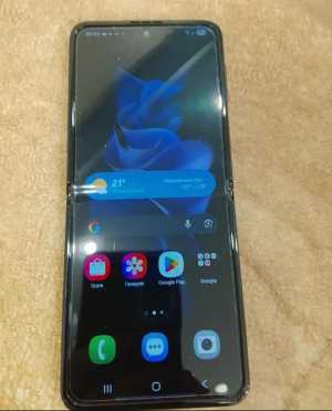 Galaxy Z Flip 3 ��������
