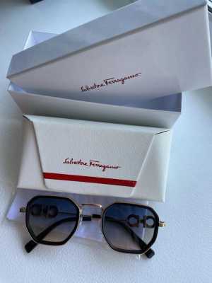 Очки Salvatore Ferragamo