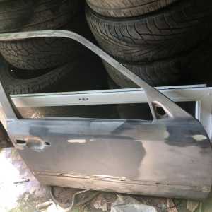 Дверь правая перед на мерседеса w124
