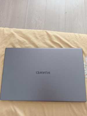 HUAWEI MATEBOOK D15