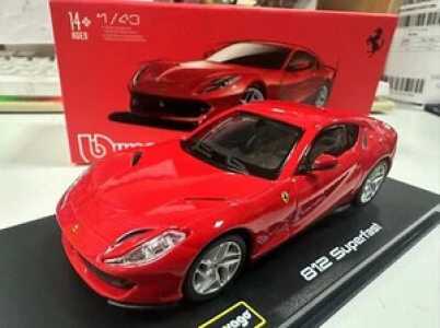 Модель Bburago 1:43 Ferrari 812 Superfast