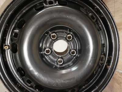 ����� ������ �� Polo Sedan � Skoda Rapid 4 ��.