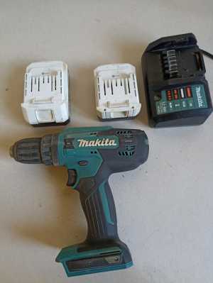 MAKITA DF488D