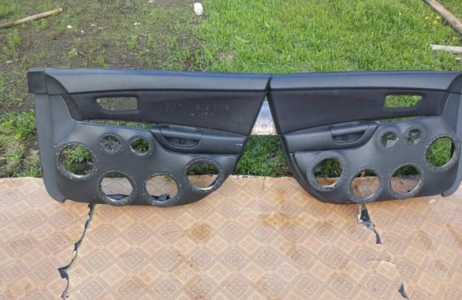 Дверные карты Mazda 3 bk