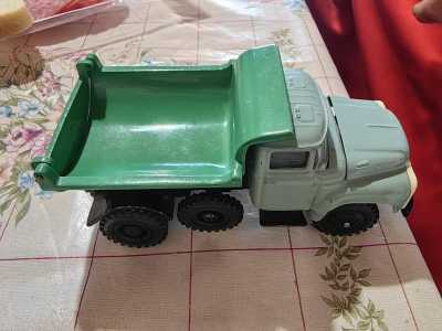 Игрушечная коллекционная машина