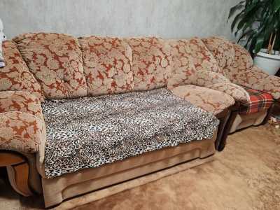 Продам Диван выкатной + кресло, Самовывоз