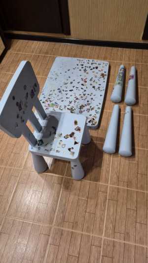 Стол и стульчик IKEA