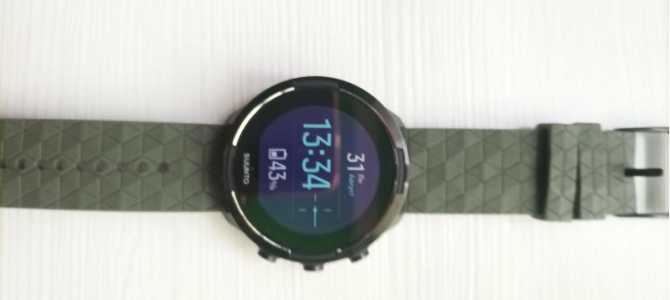 Часы Suunto Baro 9