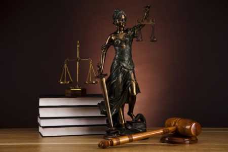 Адвокат в Сургуте