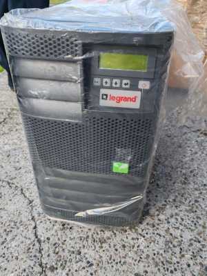 Шкаф для бат.Megaline 4 к.бат.+ЗУ 310789 Legrand