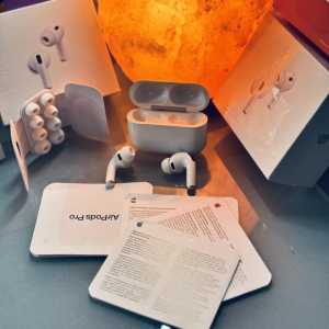 AirPods Pro 3 �������� (��������+�����)
