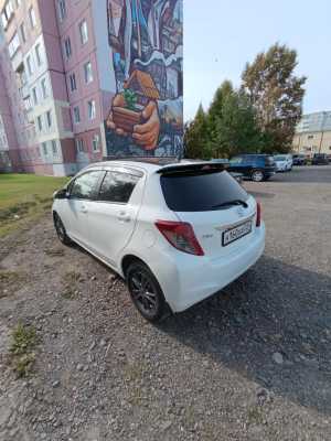 Toyota Vitz, 2012