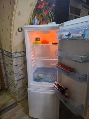 Продам холодильник 1000₽