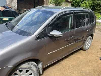 Volkswagen Touran, 2009