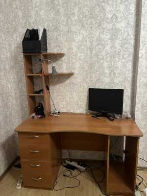Стол компьютерный