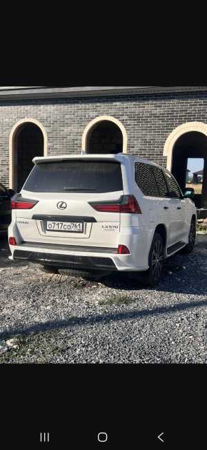 Lexus LX, 2016
