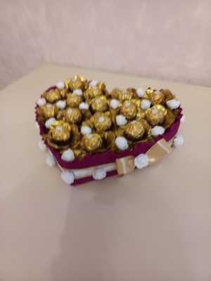 Вкусное сердце с конфетами Ferrero Rocher